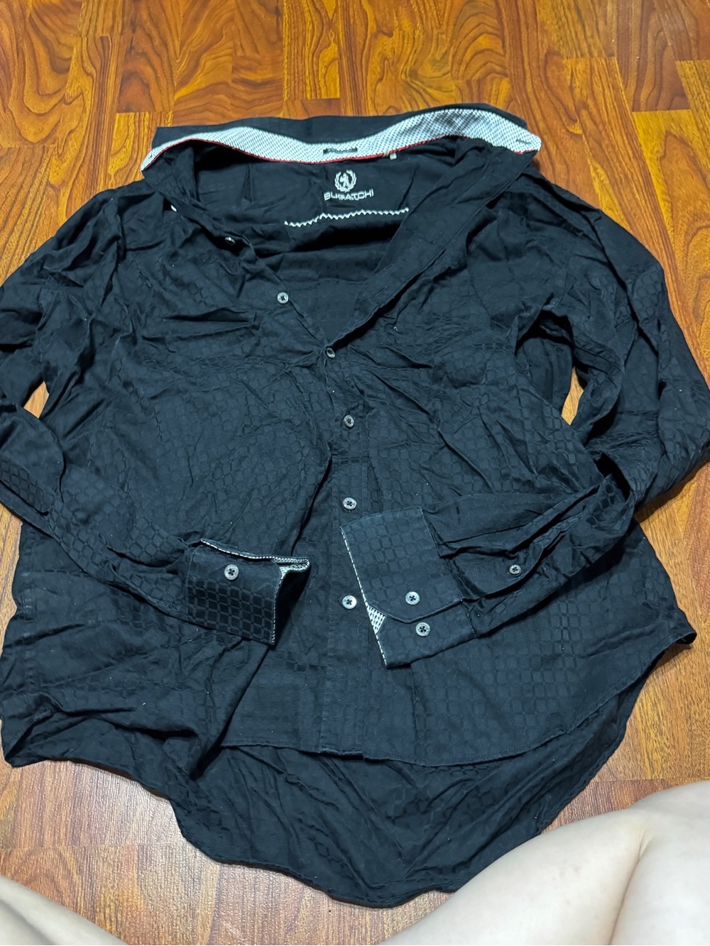 Bugatchi Black Textured Long-Sleeve Button-Down Shirt needs ironed